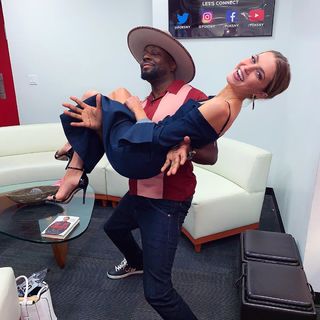 Anne Winters feet photo thumbnail