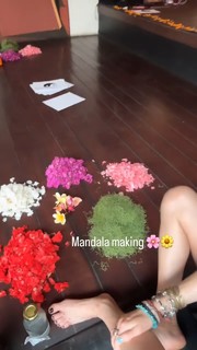 Anne Winters feet photo thumbnail