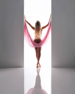 Anne Winters feet photo thumbnail