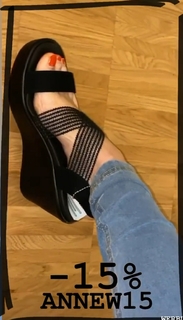 Anne Wünsche feet photo 11