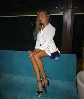 Anne Zivi feet photo 4