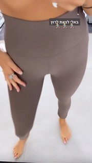 Anne Zivi feet photo 1