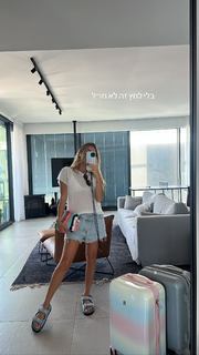 Anne Zivi feet photo 9