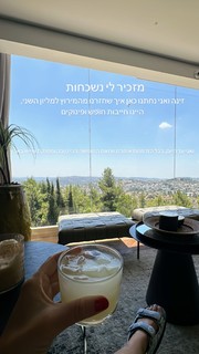 Anne Zivi feet photo 8