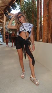 Anne Zivi feet photo 15