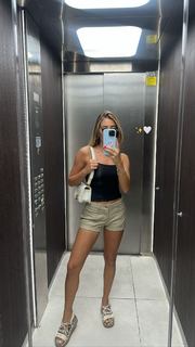 Anne Zivi feet photo 8
