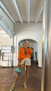 Anne Zivi feet photo 7