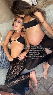 Anne Zivi feet photo 16