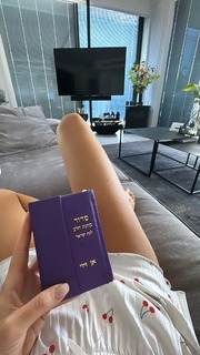 Anne Zivi feet photo 15