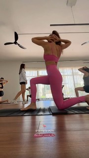 Anne Zivi feet photo 3