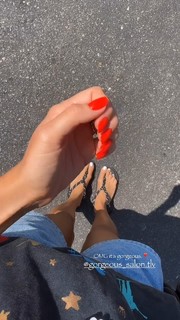 Anne Zivi feet photo 15