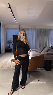 Anne Zivi feet photo 16