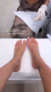 Anne Zivi feet photo 8