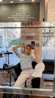 Anne Zivi feet photo 20