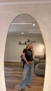 Anne Zivi feet photo 18