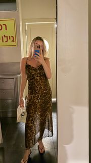 Anne Zivi feet photo 3