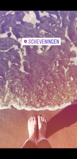 Anneke van Giersbergen feet photo 5