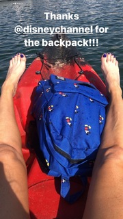 Anneliese van der Pol feet photo thumbnail