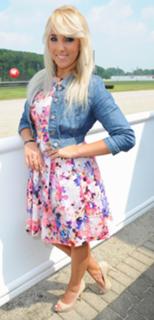 Annemarie Eilfeld feet photo thumbnail