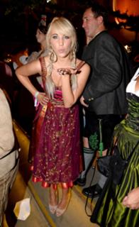 Annemarie Eilfeld feet photo thumbnail