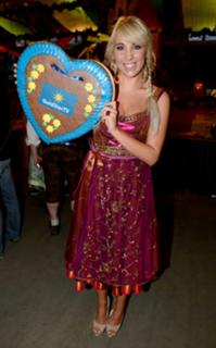 Annemarie Eilfeld feet photo thumbnail