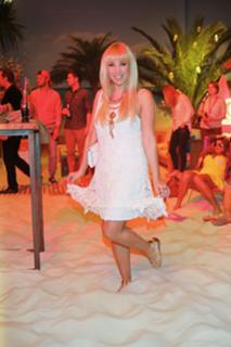 Annemarie Eilfeld feet photo thumbnail