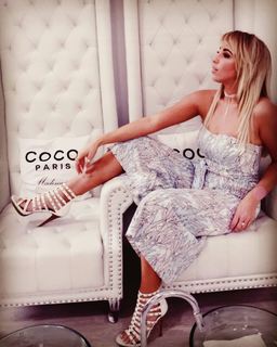 Annemarie Eilfeld feet photo thumbnail