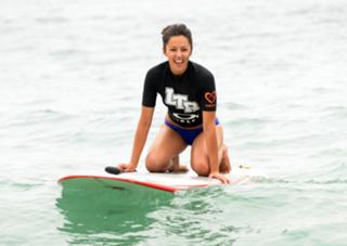 Annet Mahendru feet photo thumbnail