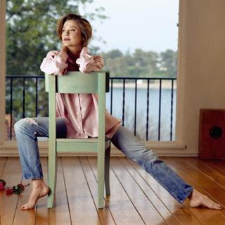 Annette Bening feet photo thumbnail