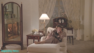 Annette Bening feet photo thumbnail