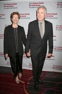 Annette Bening feet photo thumbnail