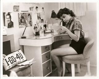Annette Funicello feet photo 7