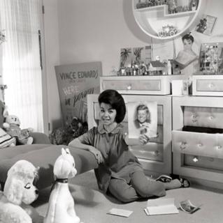 Annette Funicello feet photo 5