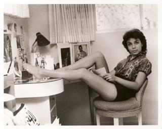 Annette Funicello feet photo 15