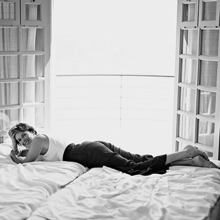 Anni-Frid Lyngstad feet photo thumbnail