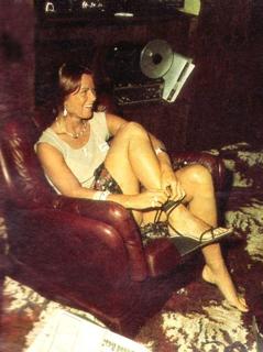 Anni-Frid Lyngstad feet photo thumbnail