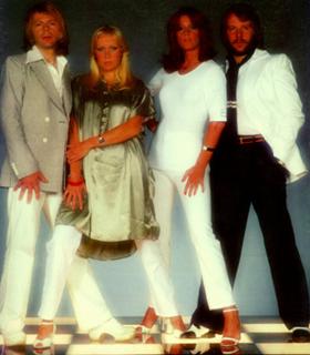 Anni-Frid Lyngstad feet photo thumbnail