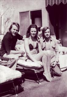 Anni-Frid Lyngstad feet photo thumbnail