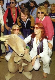 Anni-Frid Lyngstad feet photo thumbnail