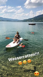 Anni Friesinger feet photo thumbnail