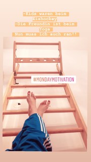 Anni Friesinger feet photo thumbnail