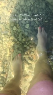 Anni Friesinger feet photo thumbnail