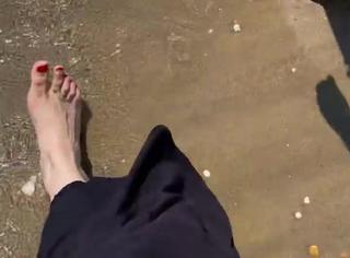 Anni Friesinger feet photo thumbnail