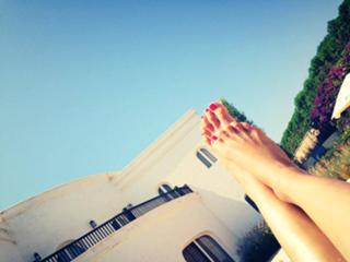 Annica Hansen feet photo thumbnail