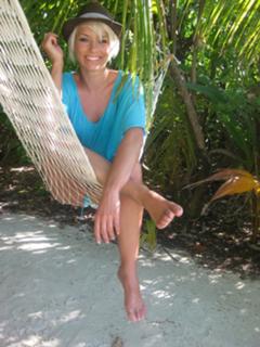 Annica Hansen feet photo thumbnail