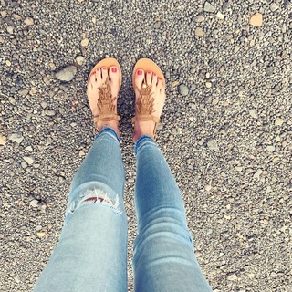 Annica Hansen feet photo thumbnail