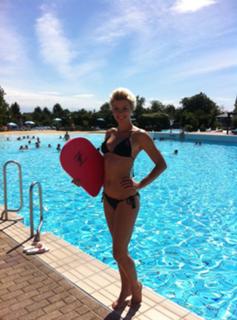 Annica Hansen feet photo thumbnail