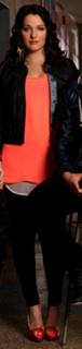 Annie Clark feet photo 5
