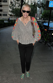 Annie Lennox feet photo 12