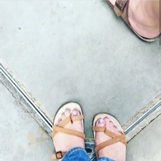 Annie Lennox feet photo 11